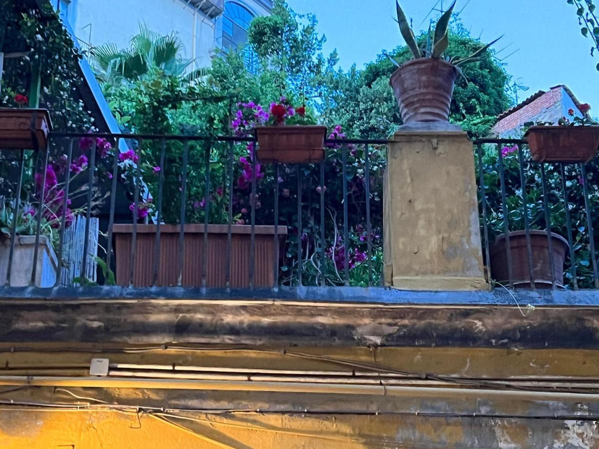 La Limonaia Di Chiaia Apartman Nápoly Kültér fotó