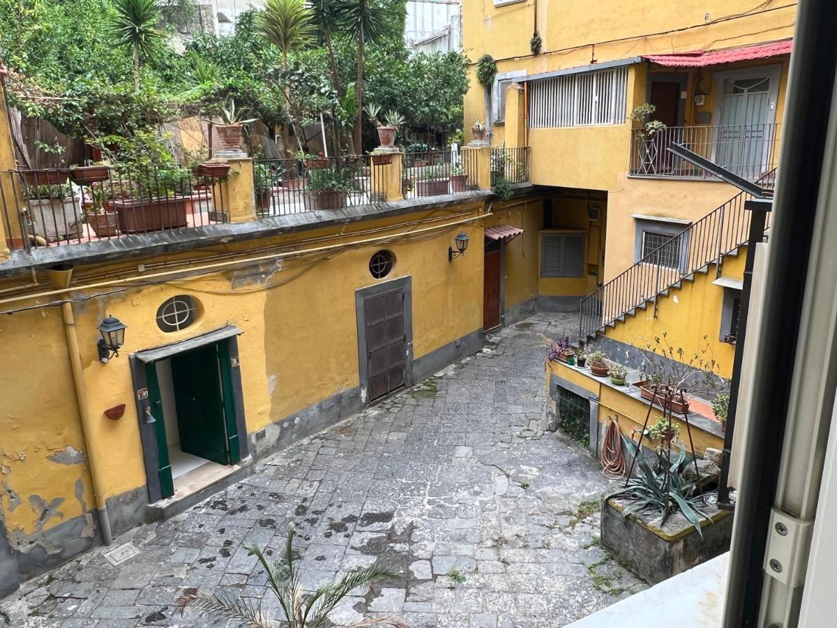 La Limonaia Di Chiaia Apartman Nápoly Kültér fotó